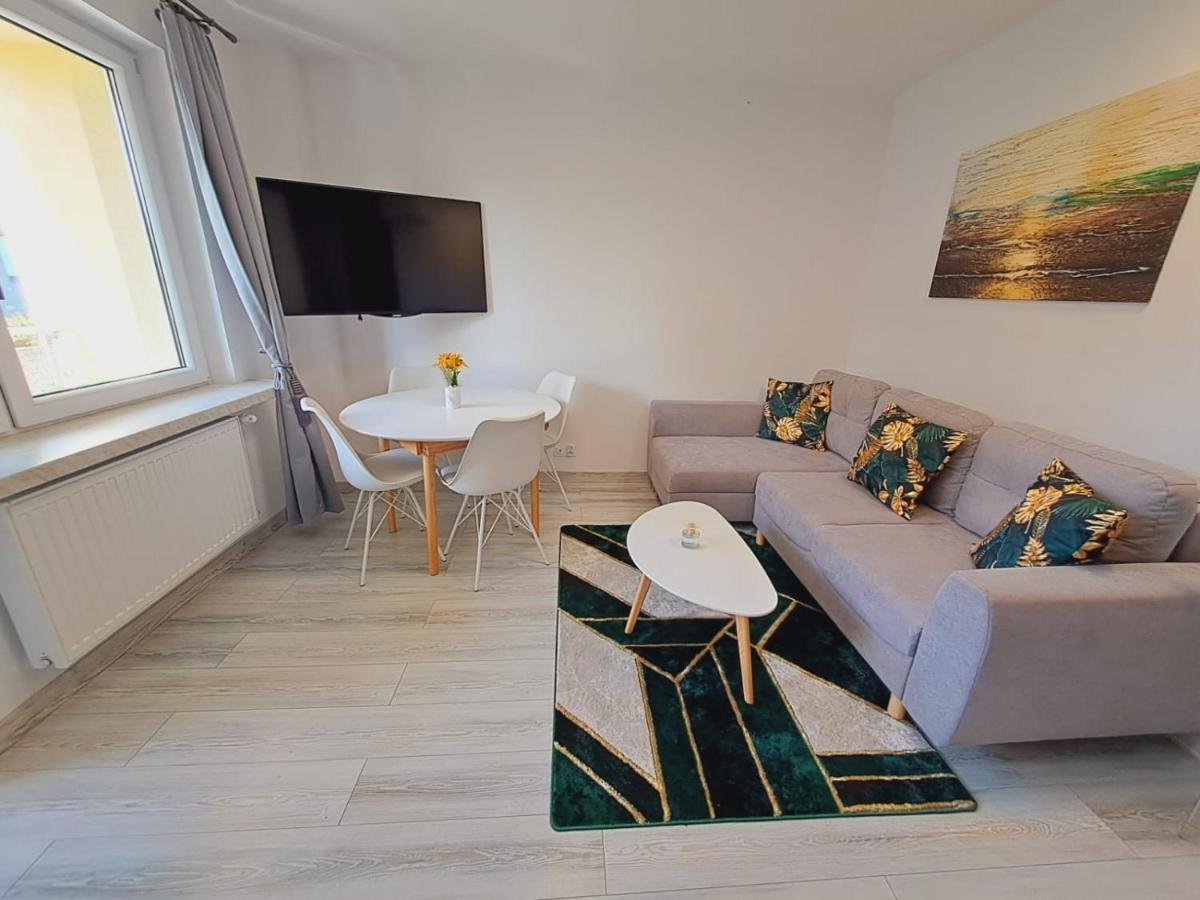 Limanowa Sunriser Apartment Екстер'єр фото